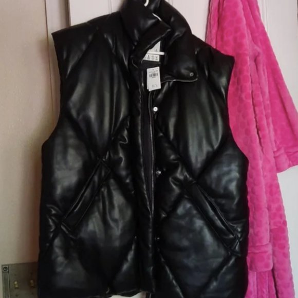 Abercrombie & Fitch Oversized Vegan Leather Vest - XS - Picture 4 of 4